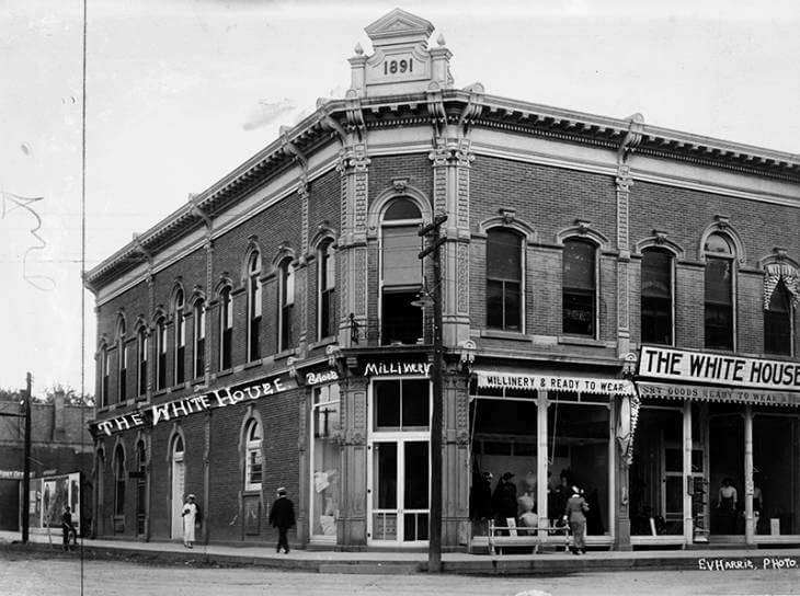 Catron building corner